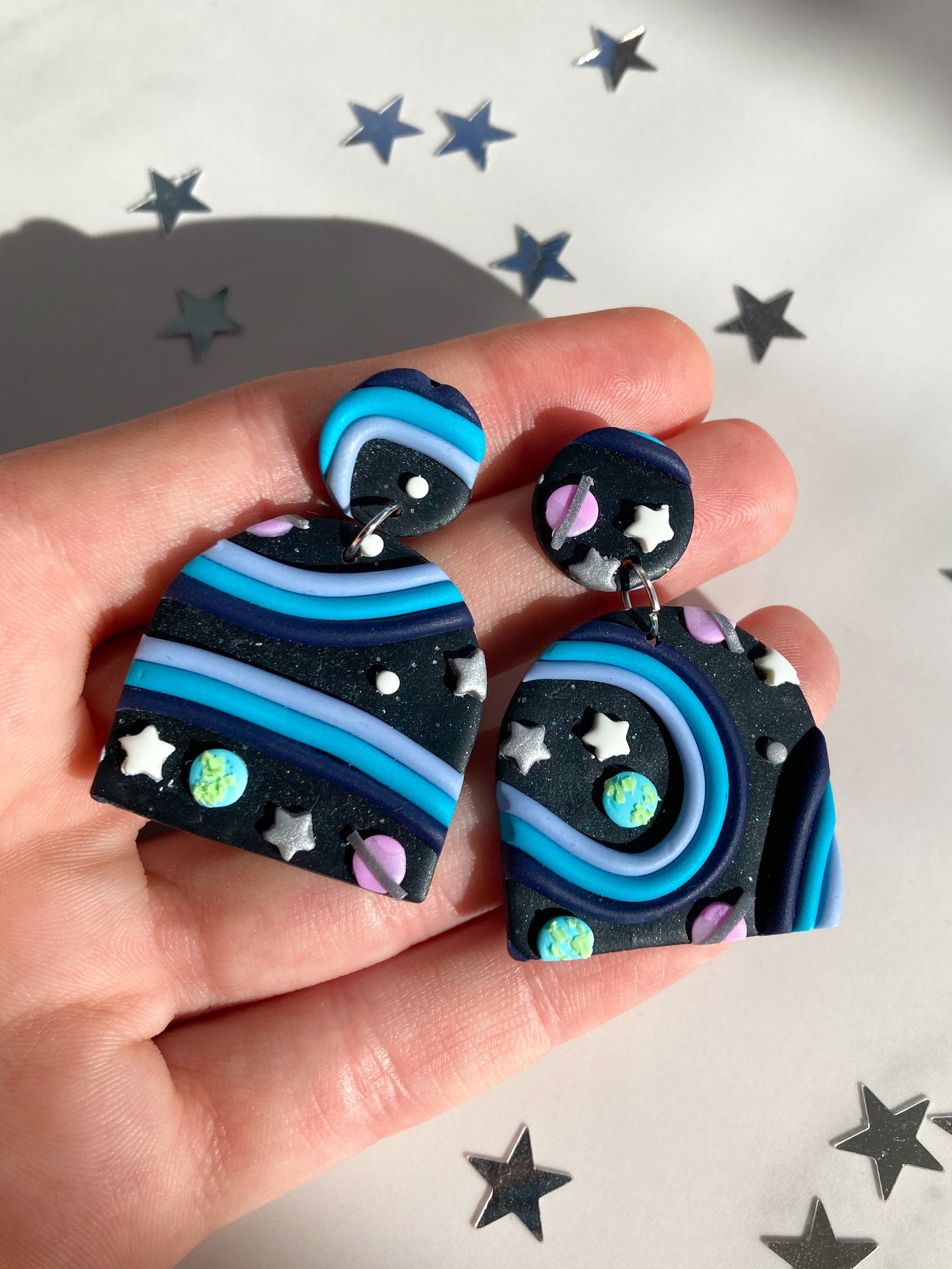 Cosmos studded arches