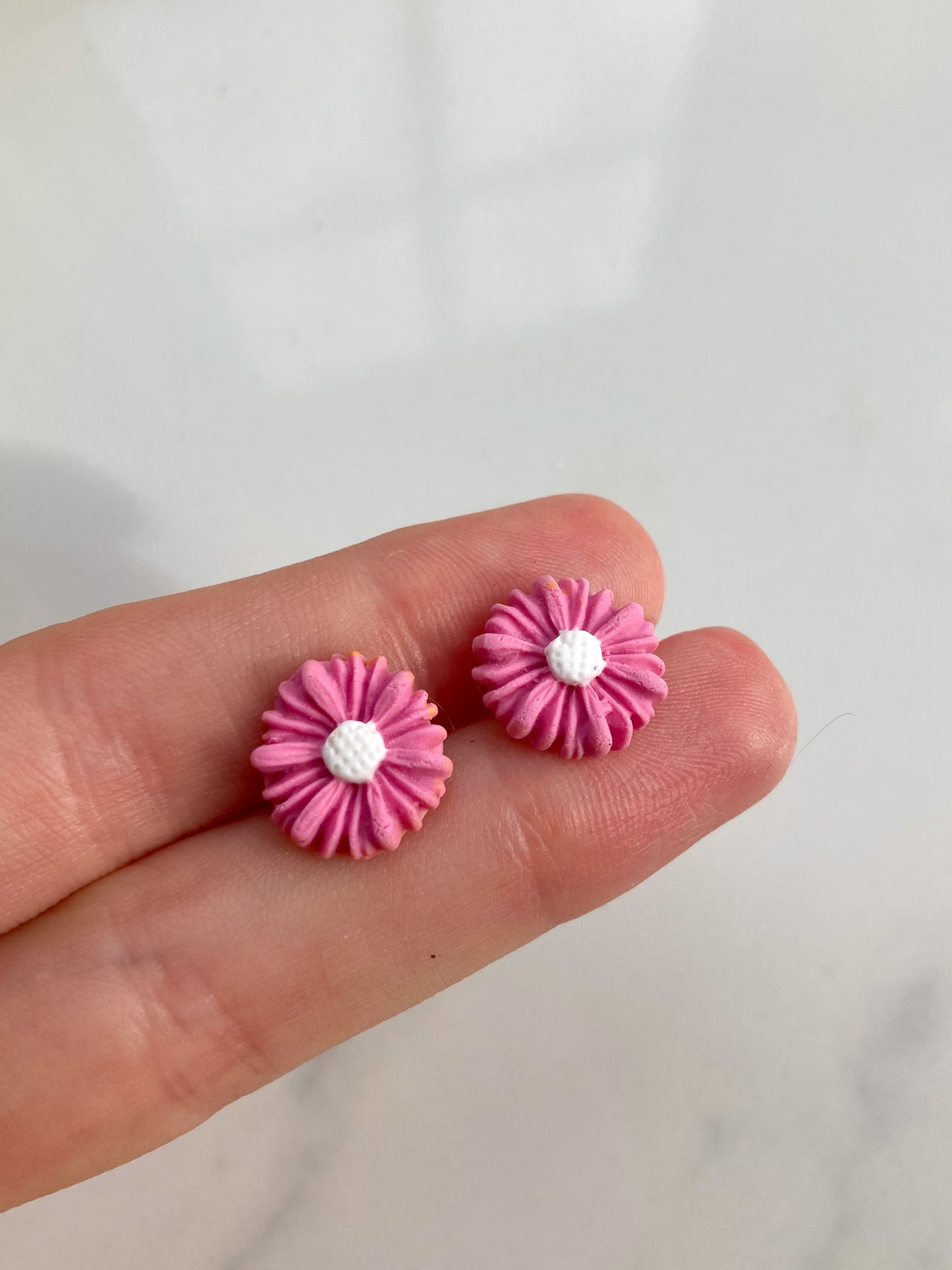 Pastel Daisies stud pack