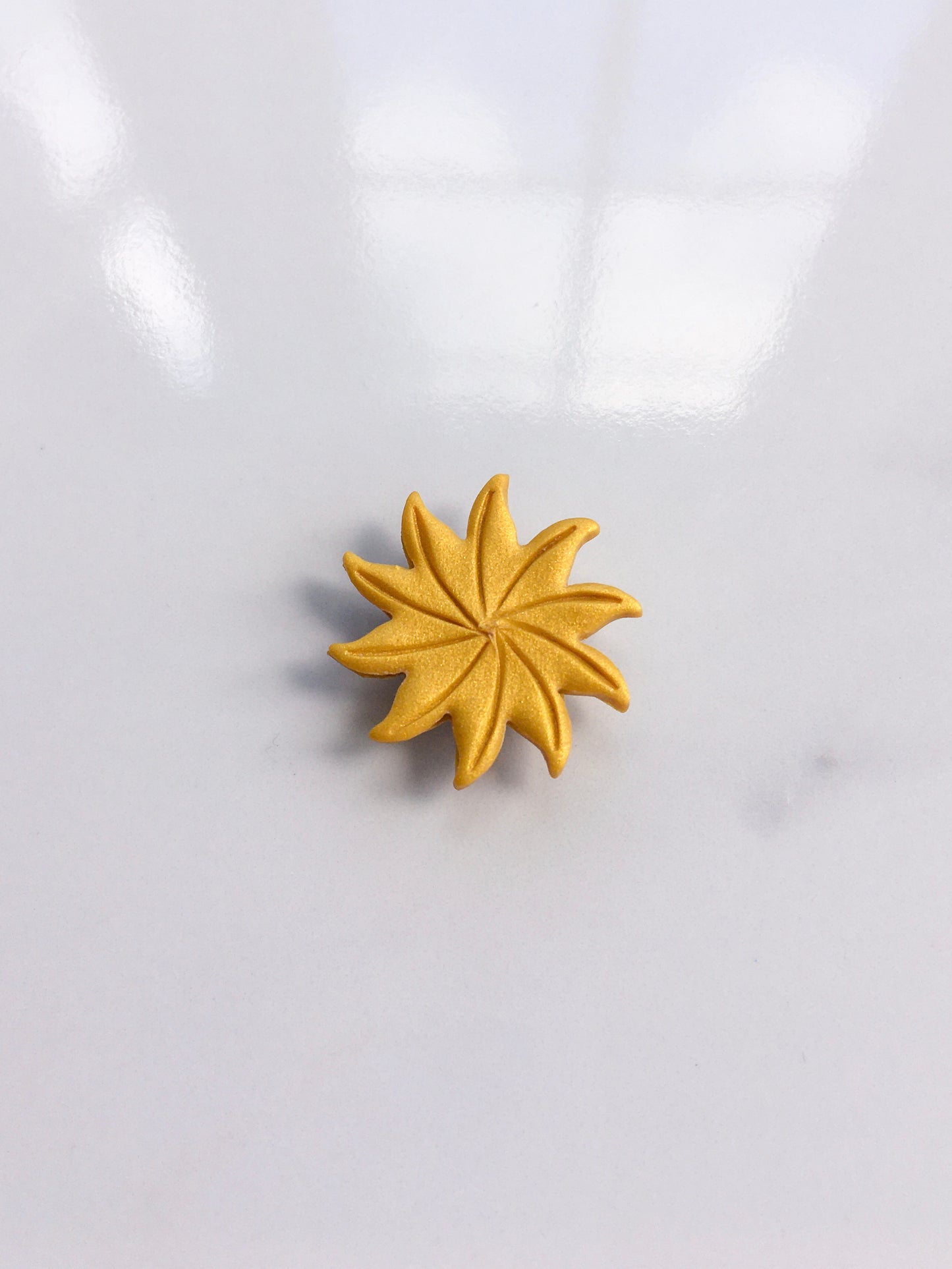 Helios magnet