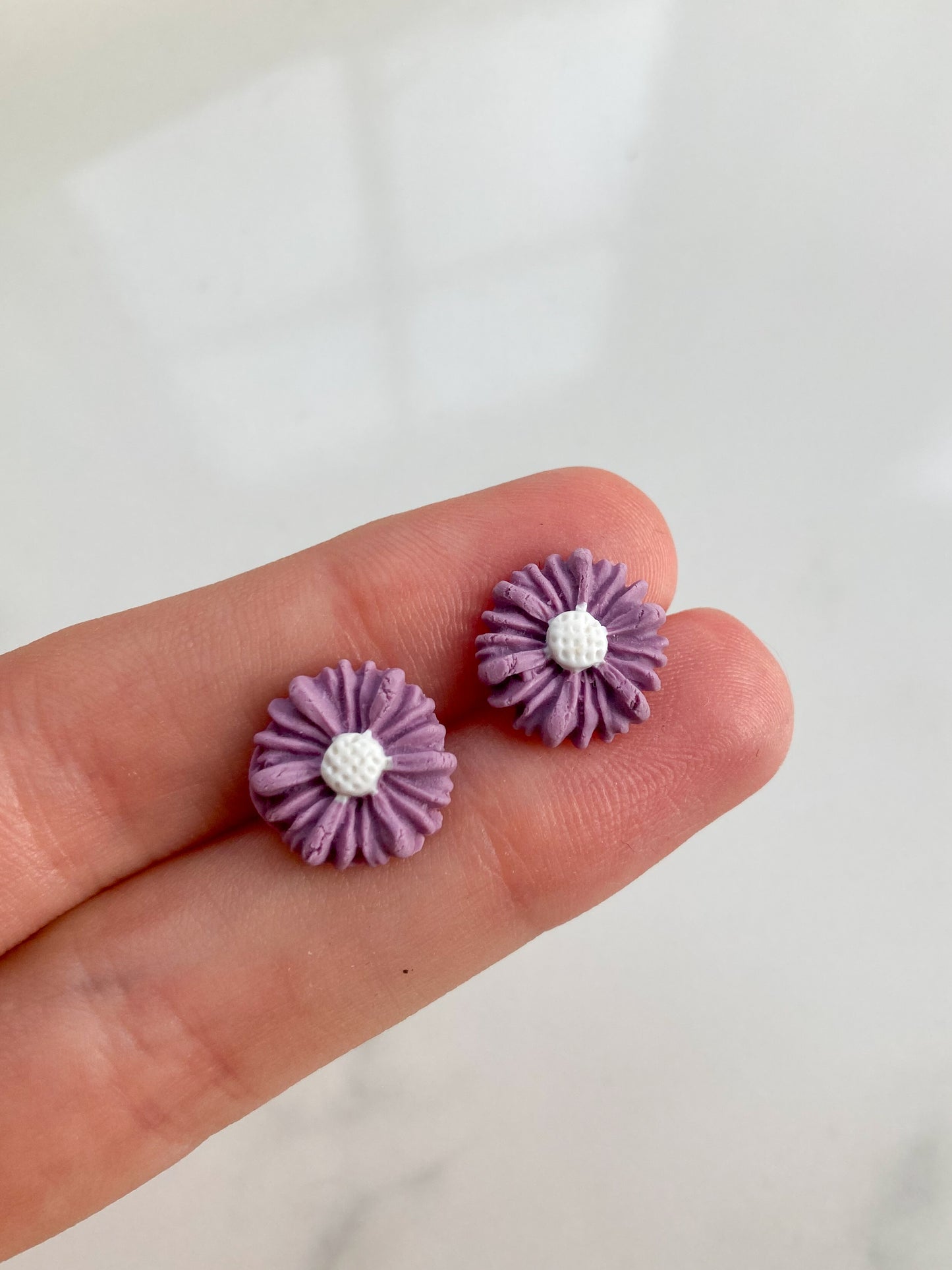 Pastel Daisies stud pack