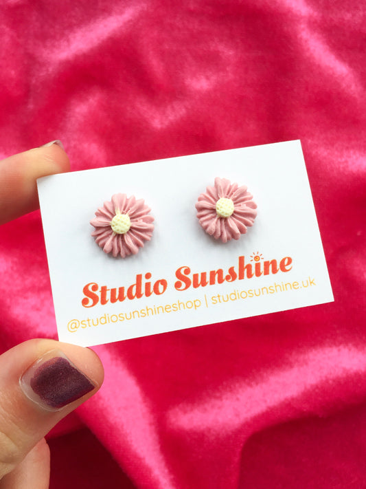 Pink Daisy studs